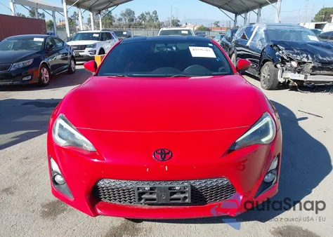 2013 Scion Fr-S из США, поврежденный, VIN JF1ZNAA1XD1715394